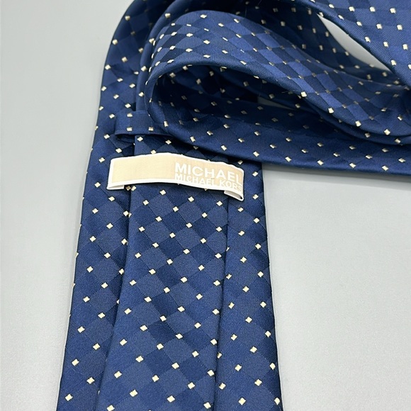 Michael Kors Tie - Picture 2 of 4